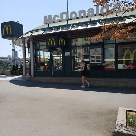 منزل للإقامة Cozy In Appartment, With Shared Bathroom,downtown بلغراد